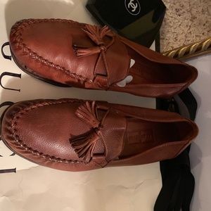 Vintage leather Gole Haan shoes